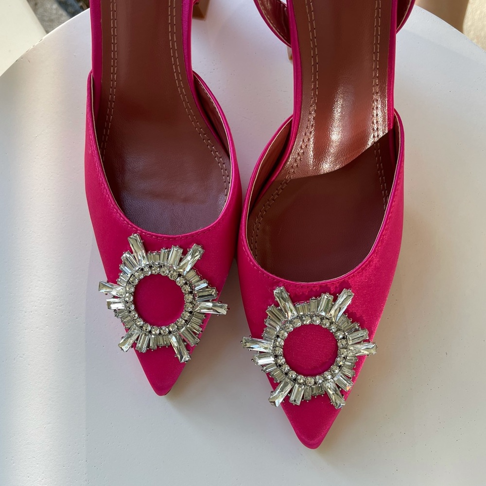 EMBELLISHED PUMPS